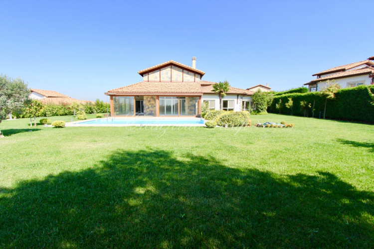 Вилла 5+1 в Стамбуле, Турция | PTE-17497