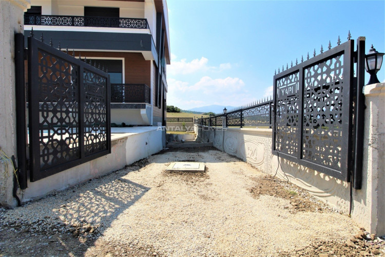 Вилла 5+1 в Ялове, Турция | PKK-46982