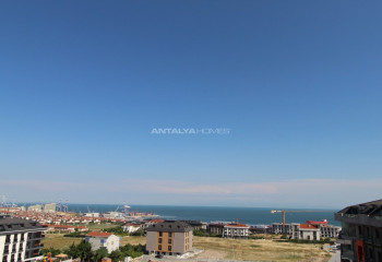 Квартира 4+1 в Бейликдюзе, Турция