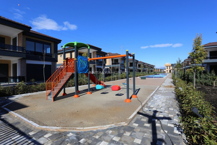 Вилла 5+1 в Дёшемеалты, Турция | PBB-48731