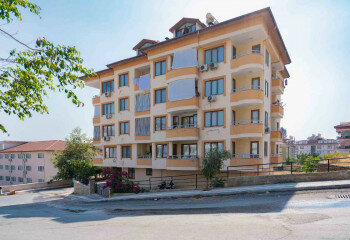 Четырехкомнатная квартира 4+1 в Алании, Турция 
