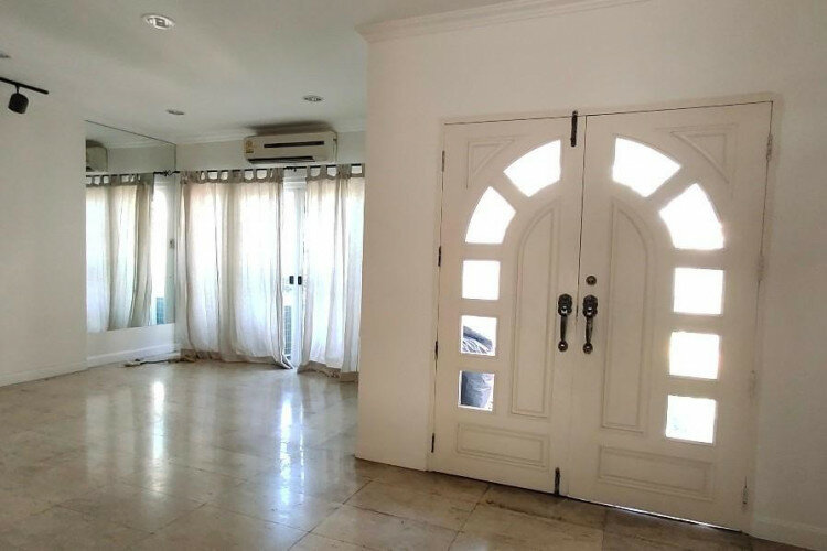 Таунхаус в Бангкоке, Таиланд | THE412777