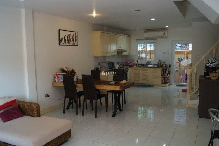 Таунхаус в Банг Ламунге, Таиланд | THE440309