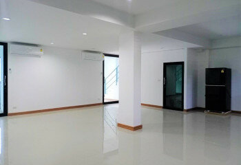 Таунхаус в Банг Ламунге, Таиланд | THE339582