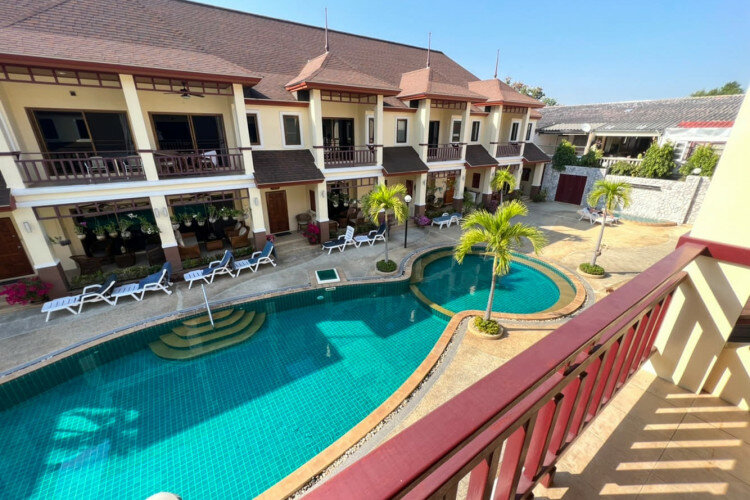 Таунхаус в Ча-ам, Таиланд | THE557676