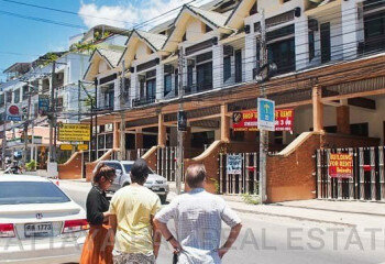 Таунхаус в Банг Ламунге, Таиланд | THE240127