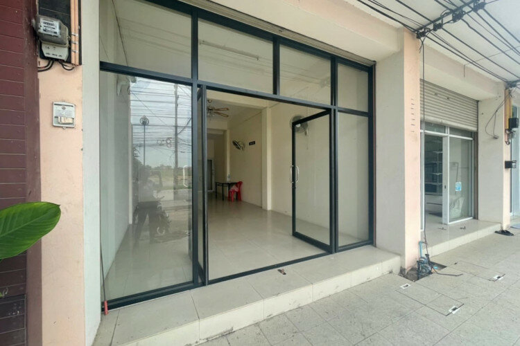 Готовый бизнес в Банг Ламунге, Таиланд | THE239310