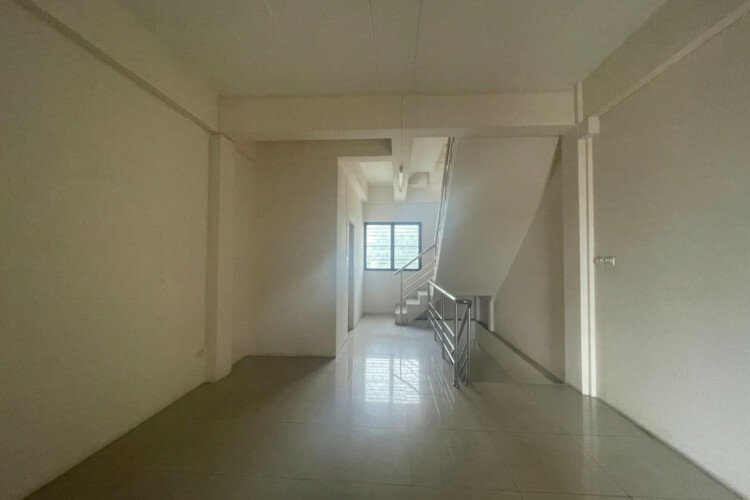 Готовый бизнес в Банг Ламунге, Таиланд | THE139322