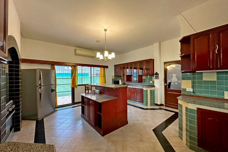 Дом в Паттайе, Таиланд | THE248527