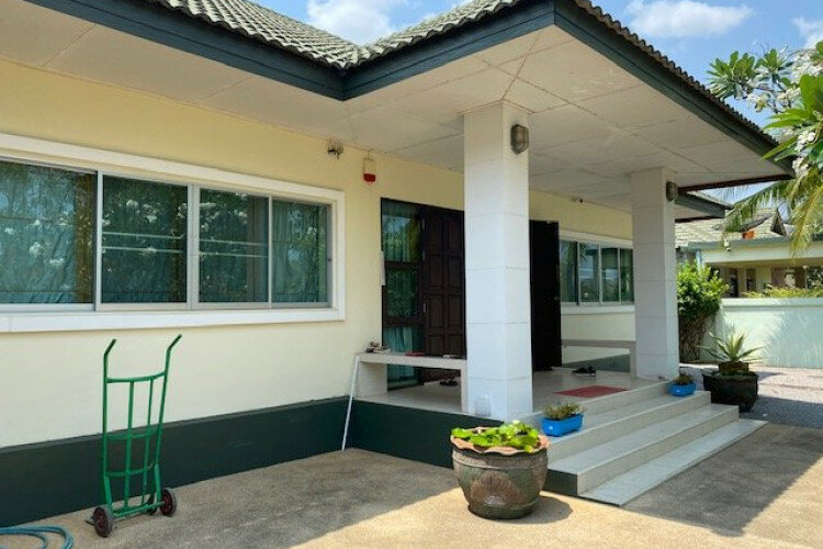 Дом в Пранбури, Таиланд | THE357759