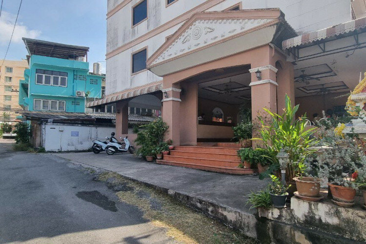 Готовый бизнес в Банг Ламунге, Таиланд | THE547668