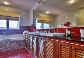 Дом в Банг Ламунге, Таиланд | THE256026