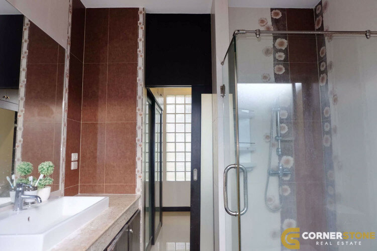 Дом в Саттахипе, Таиланд | THE527893