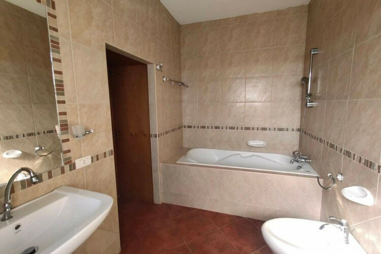 Дом в Банг Ламунге, Таиланд | THE547431