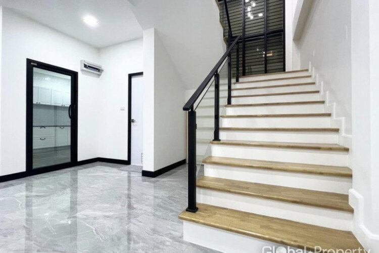 Дом в Паттайе, Таиланд | THE145978