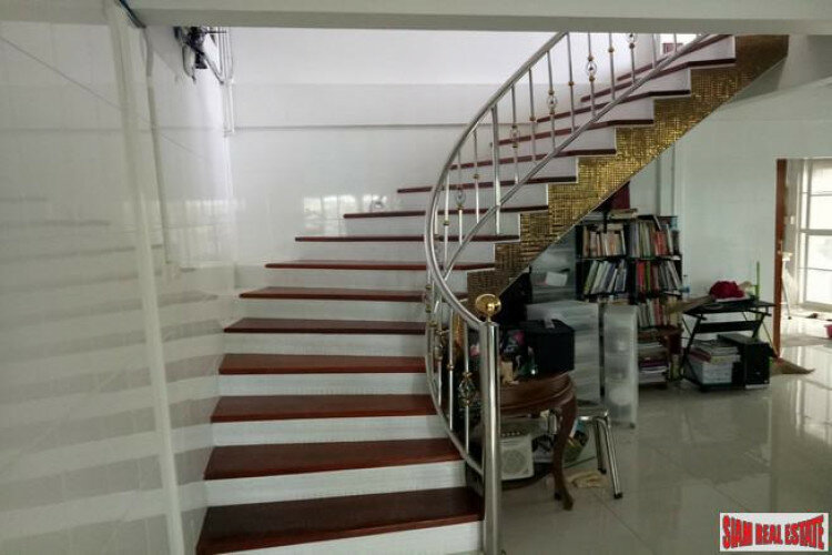 Дом в Бангкоке, Таиланд | THE218115