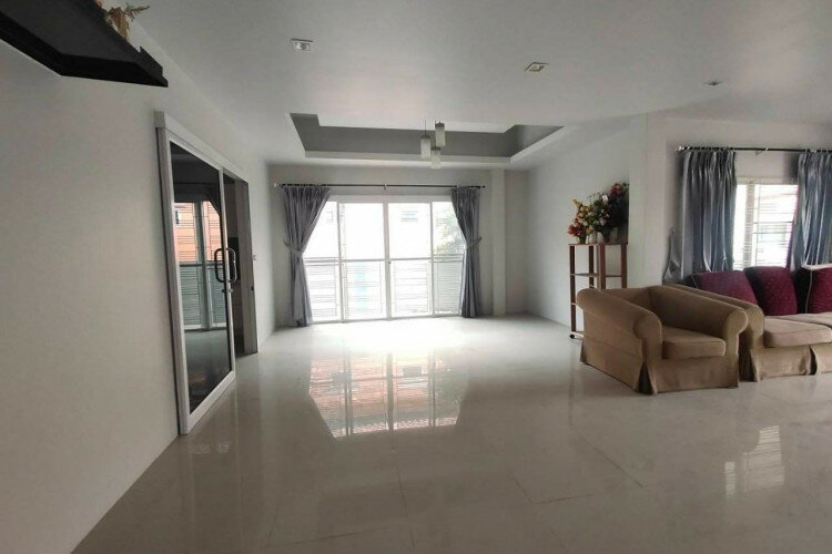 Дом в Банг Ламунге, Таиланд | THE347996