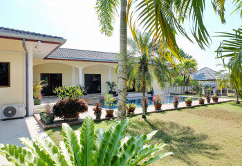 Дом в Саттахипе, Таиланд | THE254945