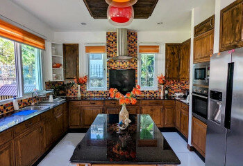 Дом в Саттахипе, Таиланд | THE339391