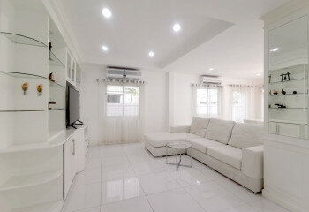 Дом в Чонбури, Таиланд | THE210316