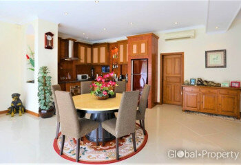 Дом в Паттайе, Таиланд | THE544466