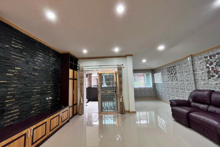 Дом в Банг Ламунге, Таиланд | THE438612