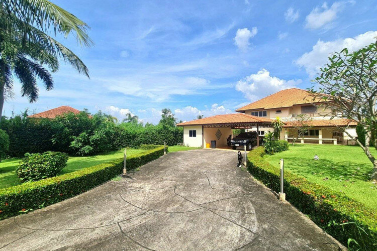 Дом в Саттахипе, Таиланд | THE238630