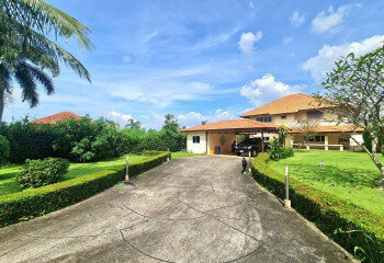 Дом в Саттахипе, Таиланд | THE238630