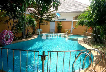 Дом в Банг Ламунге, Таиланд | THE240048