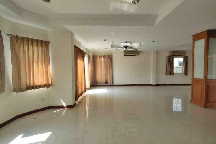 Дом в Банг Ламунге, Таиланд | THE248502