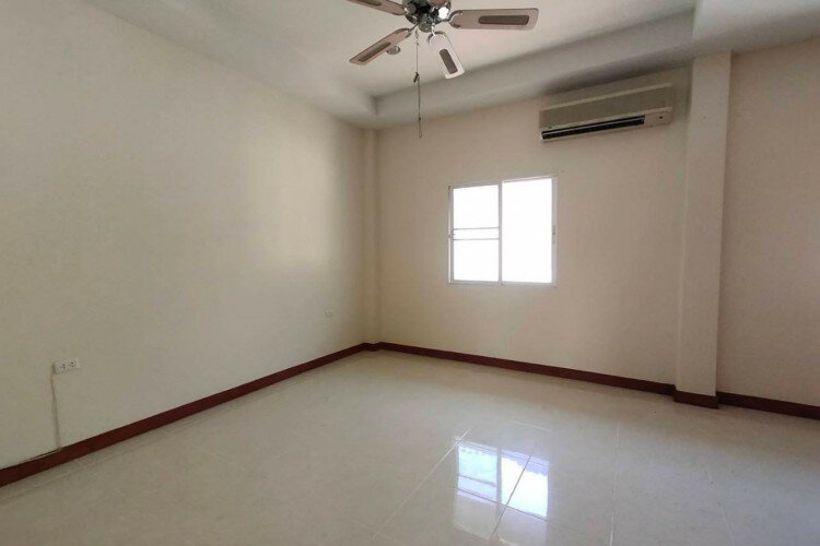 Дом в Банг Ламунге, Таиланд | THE248502