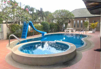 Дом в Банг Ламунге, Таиланд | THE239641