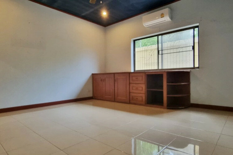 Дом в Банг Ламунге, Таиланд | THE138476