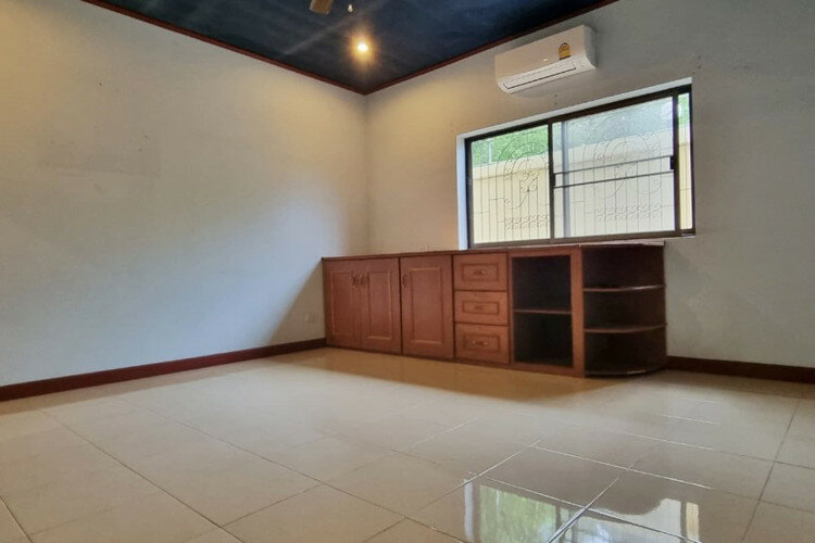 Дом в Банг Ламунге, Таиланд | THE138476