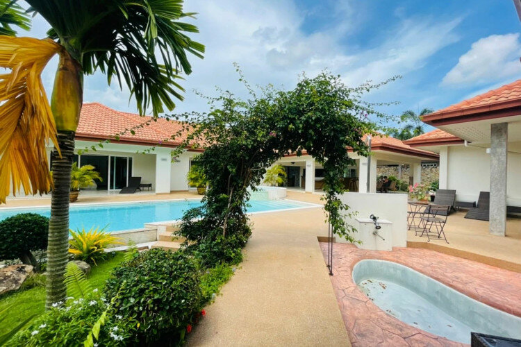 Дом в Банг Ламунге, Таиланд | THE438898