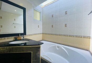 Дом в Банг Ламунге, Таиланд | THE439117