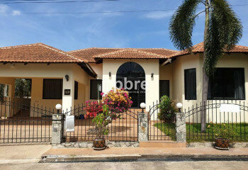 Дом в Банг Ламунге, Таиланд | THE139831