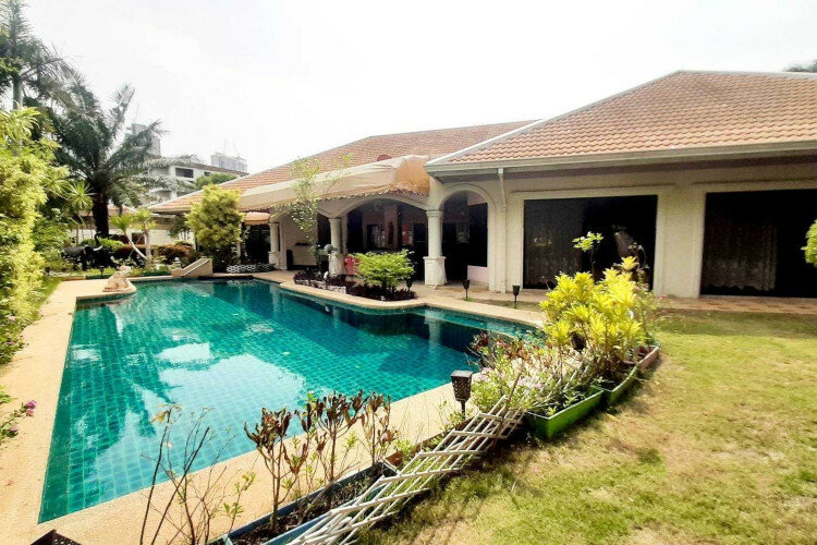 Дом в Банг Ламунге, Таиланд | THE239365