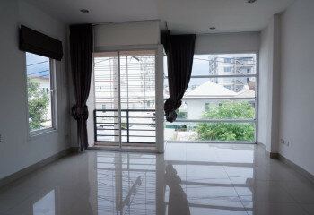 Дом в Банг Ламунге, Таиланд | THE239174