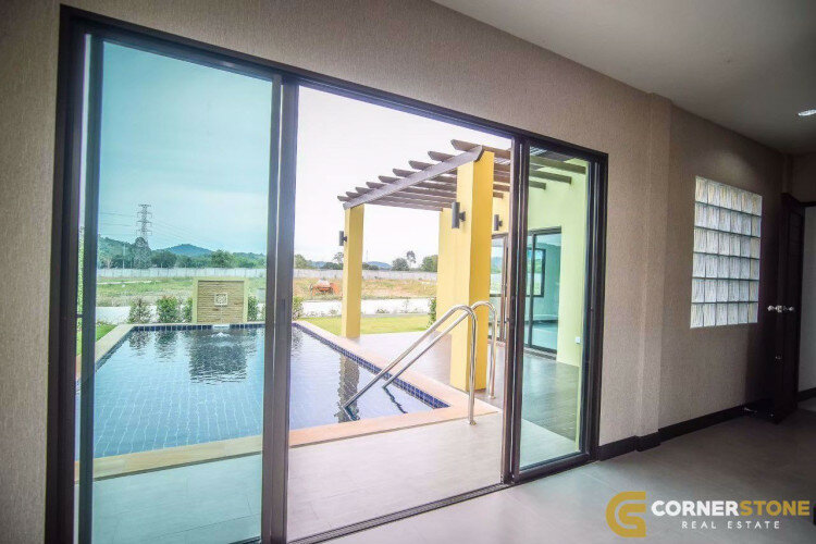 Дом в Саттахипе, Таиланд | THE527987