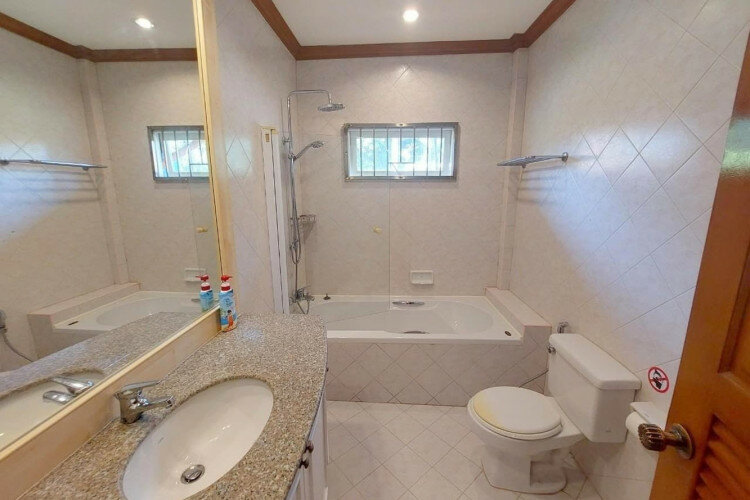 Дом в Банг Ламунге, Таиланд | THE139639