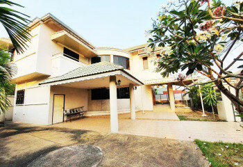 Дом в Банг Ламунге, Таиланд | THE239755