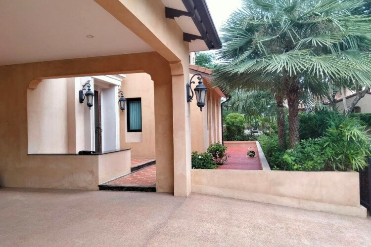 Дом в Банг Ламунге, Таиланд | THE338909