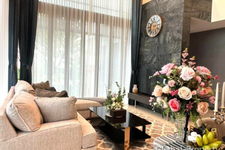 Дом в Сирачае, Таиланд | THE443591