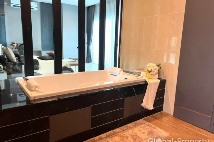 Дом в Сирачае, Таиланд | THE443591