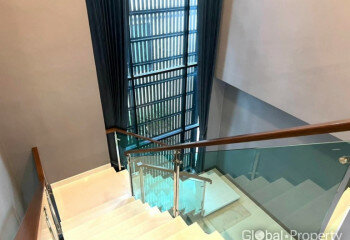 Дом в Сирачае, Таиланд | THE443591